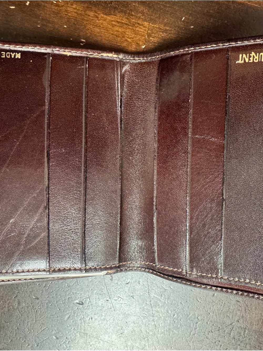 Yves Saint Laurent Brown Leather Snap Wallet with Orange Logo Card VINTAGE - Picture 4 of 6
